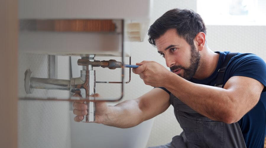 Faucet aerator cleaning/replacement in Temple Bar Marina, AZ